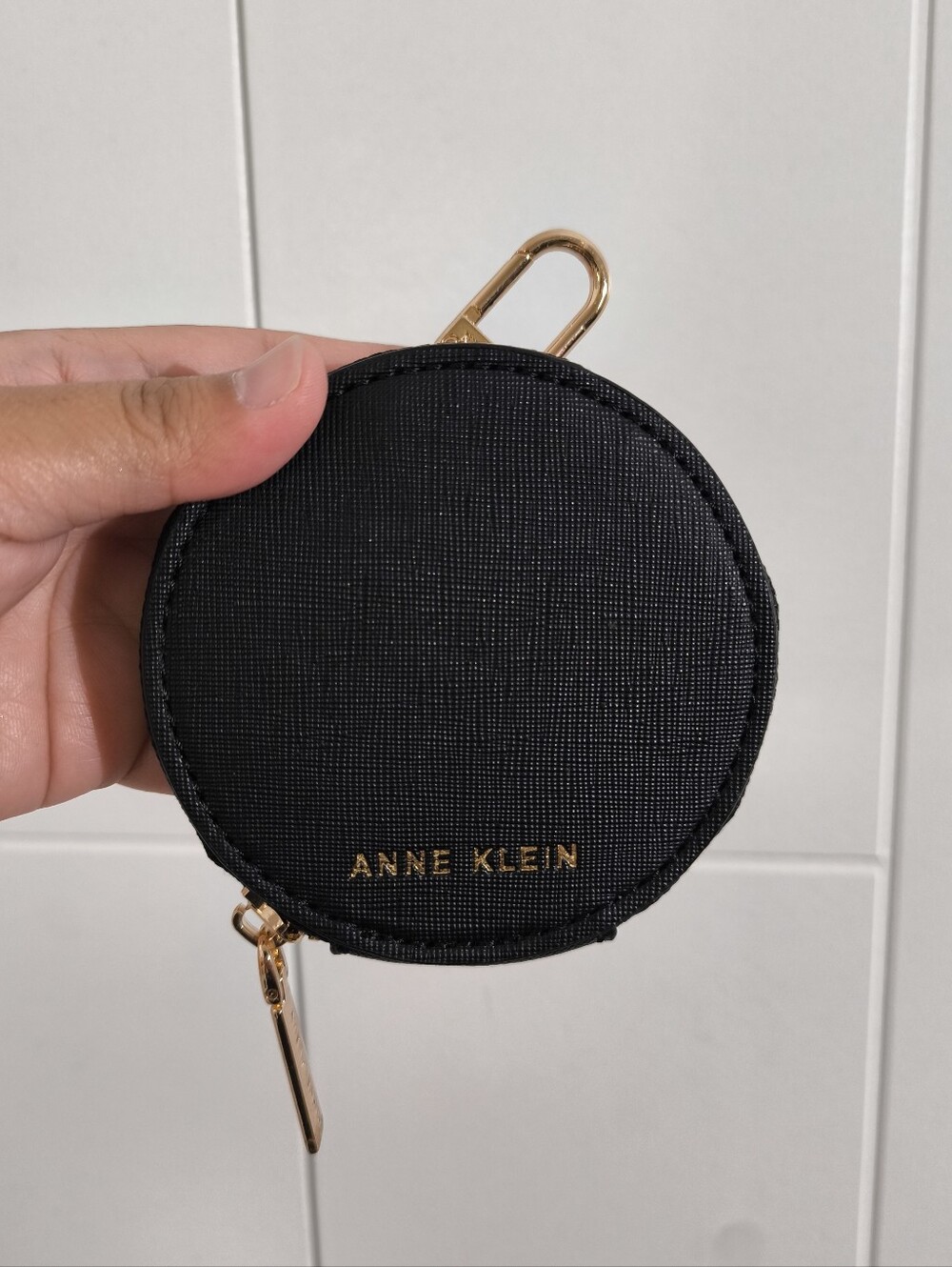 Anne Klein Zircular Zip Case / Coin Purse